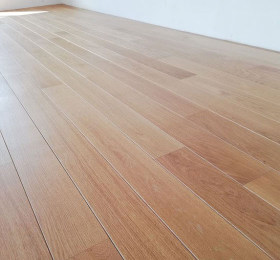 pose de parquet massif en chene