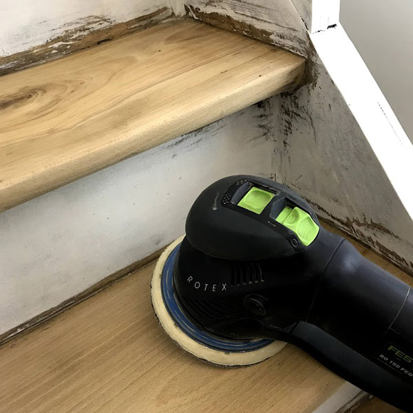 ponçeuse Festool Rotex à louer pour le ponçage d'escalier